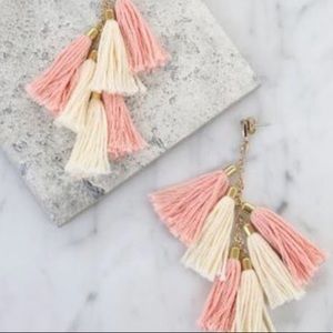 🌼5/$25 Ettika earrings